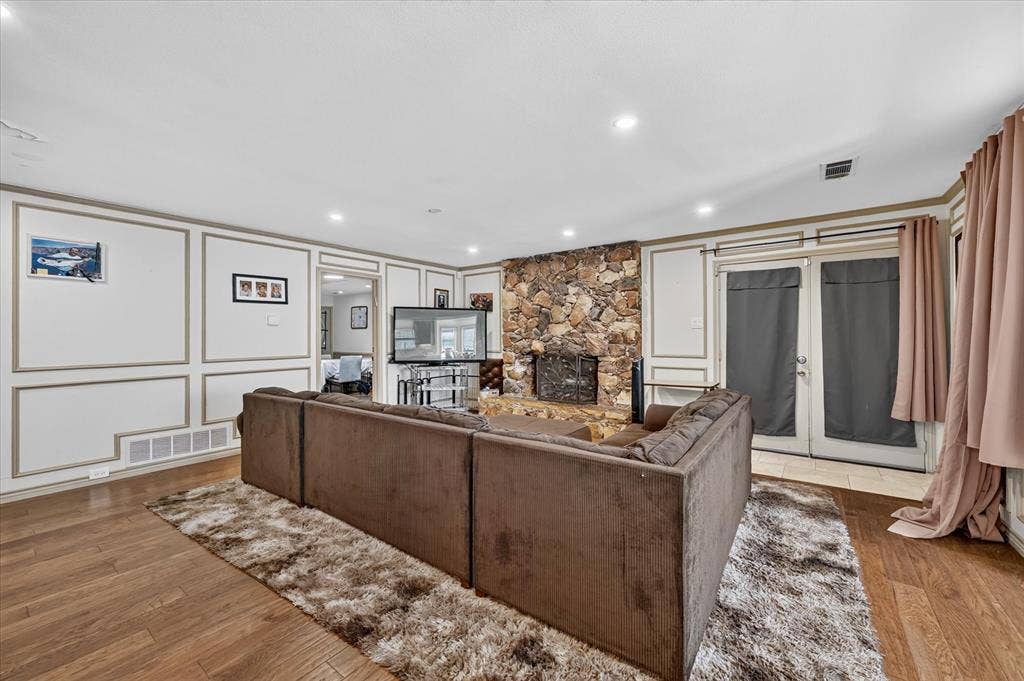 18108 Aramis Lane, Dallas, TX 75252 18108 Aramis Lane, Dallas, TX 75252
