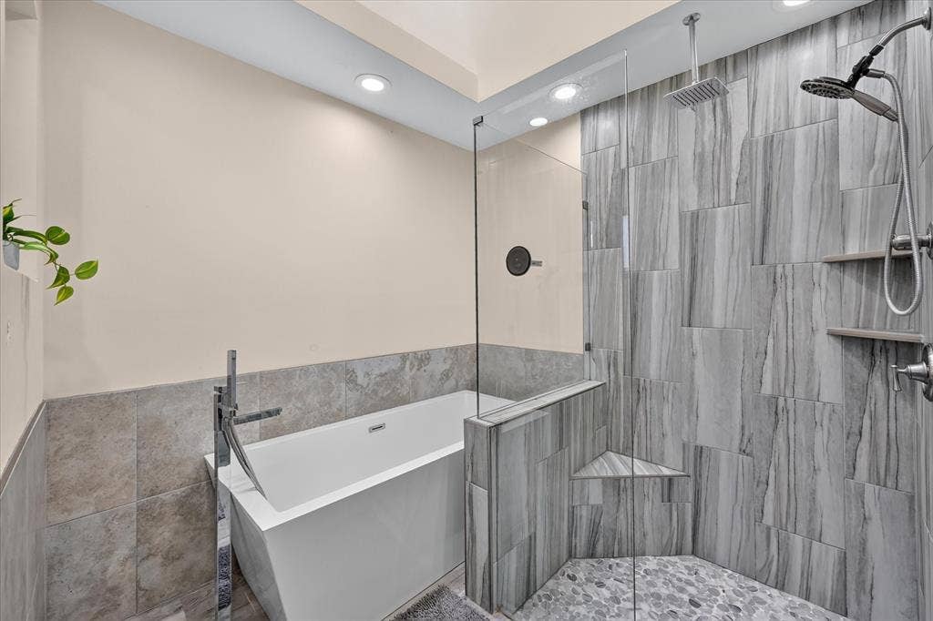 18108 Aramis Lane, Dallas, TX 75252 18108 Aramis Lane, Dallas, TX 75252