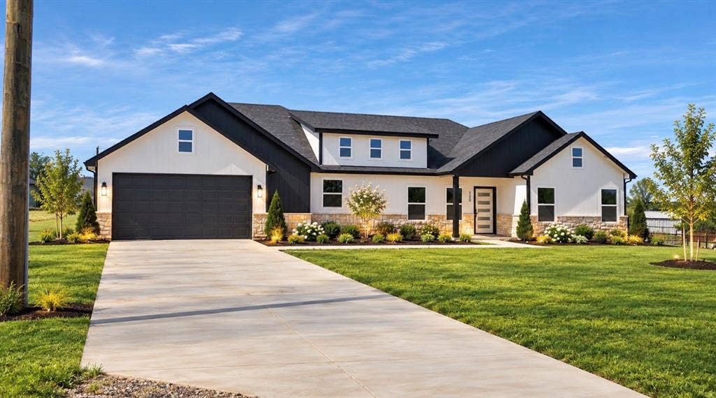 7004 Carnegie Road, Poolville, TX 76487