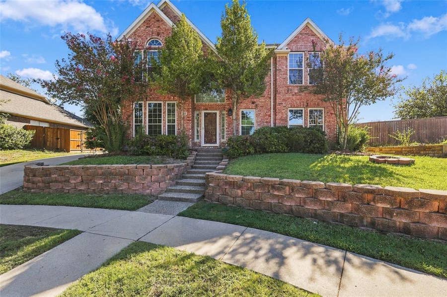Property photo for 202 Devonshire Court, McKinney, TX