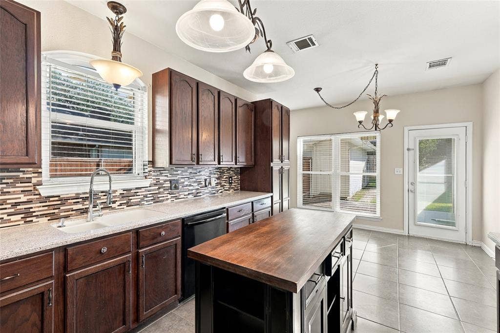 202 Devonshire Court, McKinney, TX 75071 202 Devonshire Court, McKinney, TX 75071