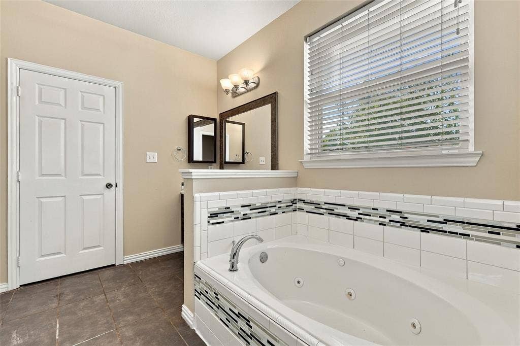 202 Devonshire Court, McKinney, TX 75071 202 Devonshire Court, McKinney, TX 75071