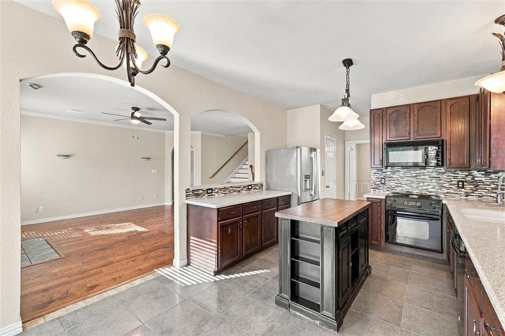 202 Devonshire Court, McKinney, TX 75071 202 Devonshire Court, McKinney, TX 75071