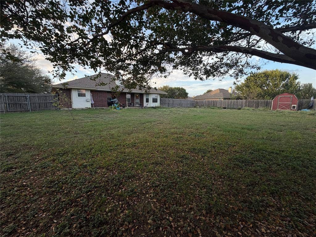 613 Sapphire Boulevard, Hewitt, TX 76643 613 Sapphire Boulevard, Hewitt, TX 76643
