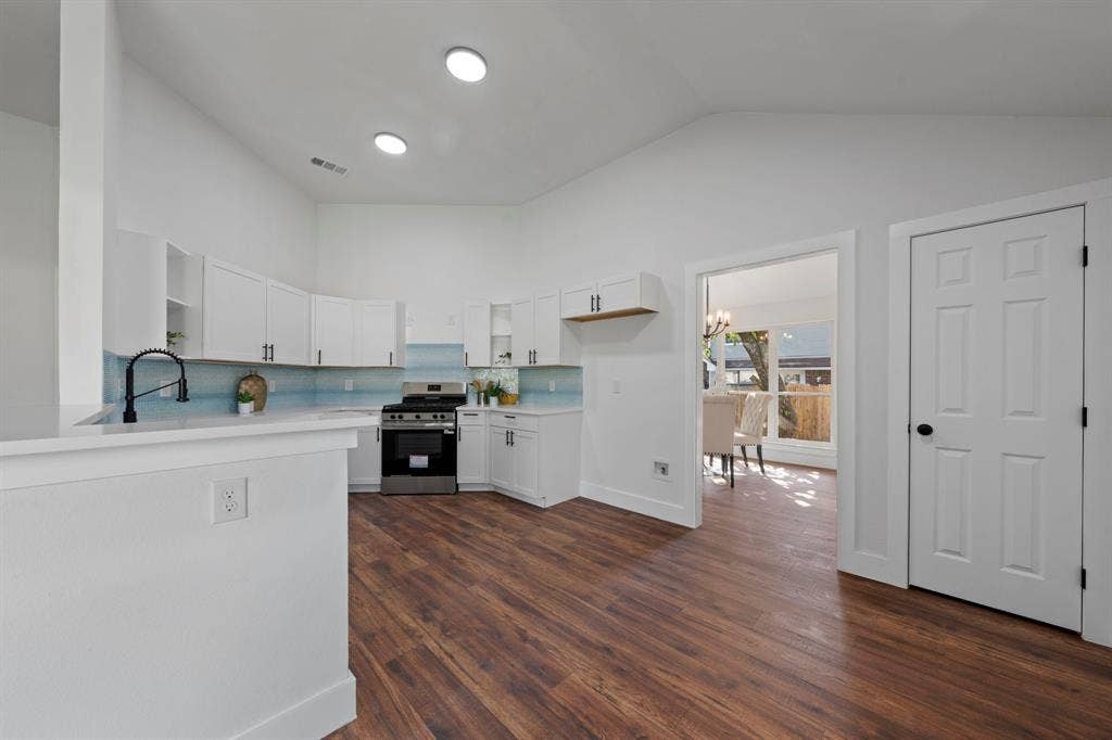 920 Worthington Drive, DeSoto, TX 75115