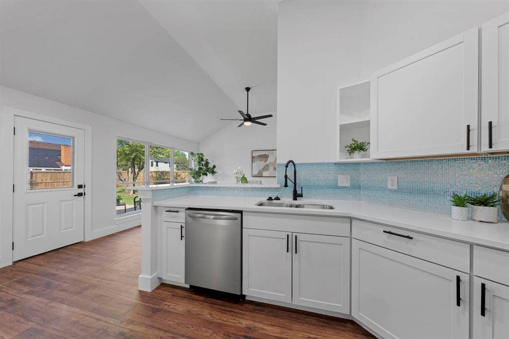 920 Worthington Drive, DeSoto, TX 75115