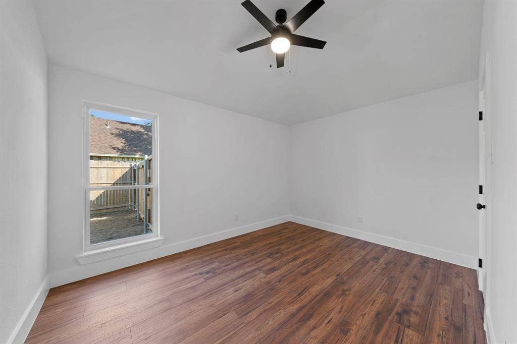 920 Worthington Drive, DeSoto, TX 75115