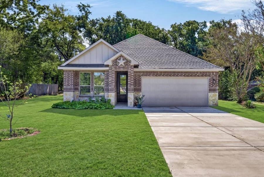 Property photo for 1093 Oak Ridge Drive, Oak Ridge, TX