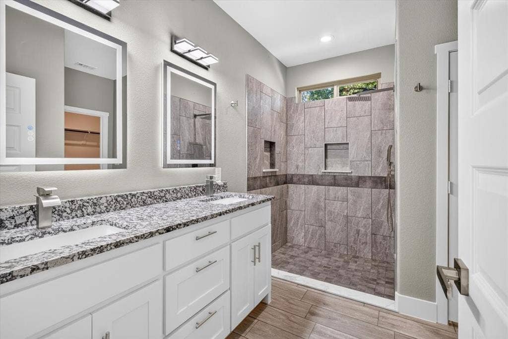 1093 Oak Ridge Drive, Oak Ridge, TX 75160 1093 Oak Ridge Drive, Oak Ridge, TX 75160