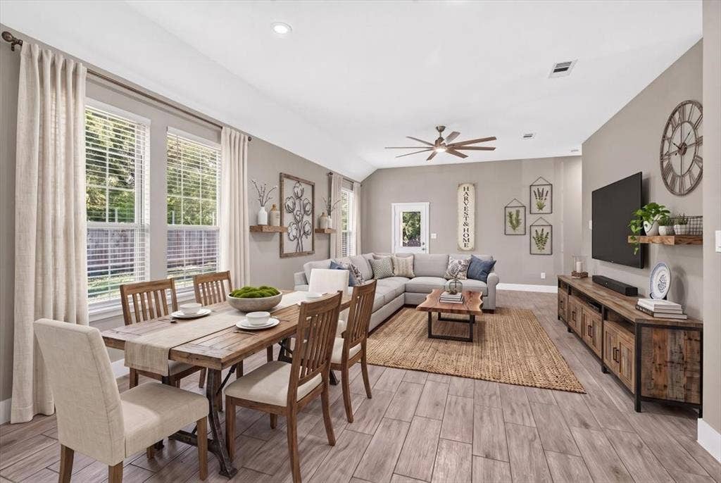 1093 Oak Ridge Drive, Oak Ridge, TX 75160 1093 Oak Ridge Drive, Oak Ridge, TX 75160