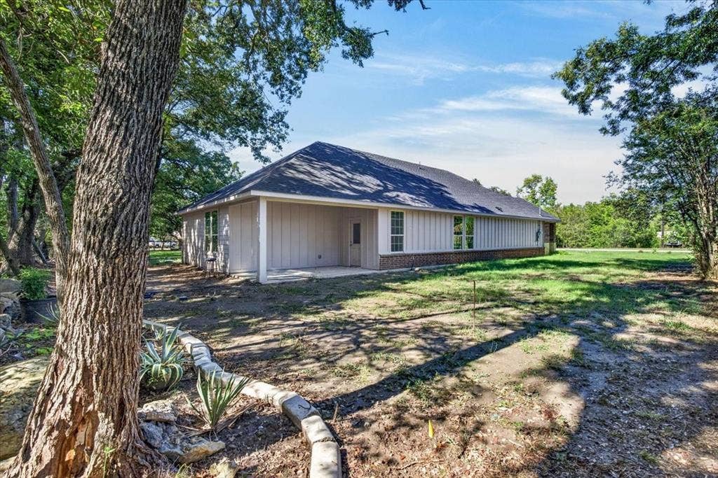 1093 Oak Ridge Drive, Oak Ridge, TX 75160 1093 Oak Ridge Drive, Oak Ridge, TX 75160