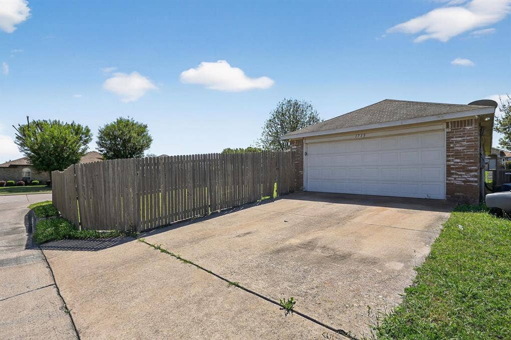 1715 Reynolds Street, Lancaster, TX 75134 1715 Reynolds Street, Lancaster, TX 75134
