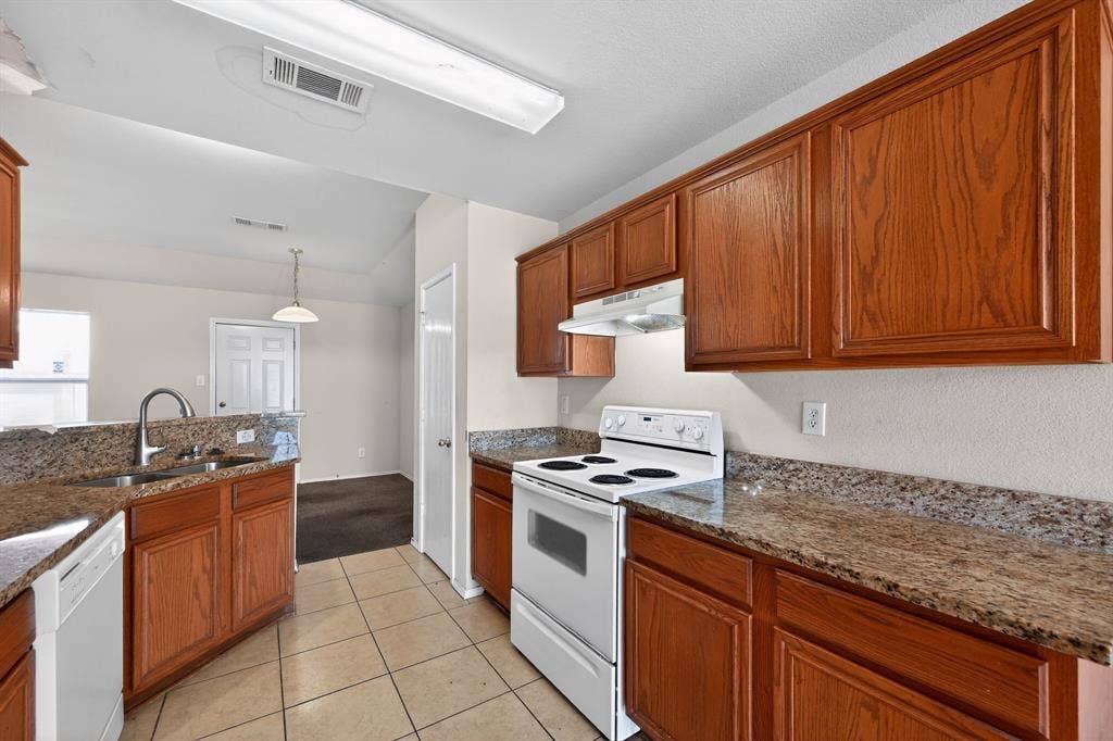 1715 Reynolds Street, Lancaster, TX 75134 1715 Reynolds Street, Lancaster, TX 75134