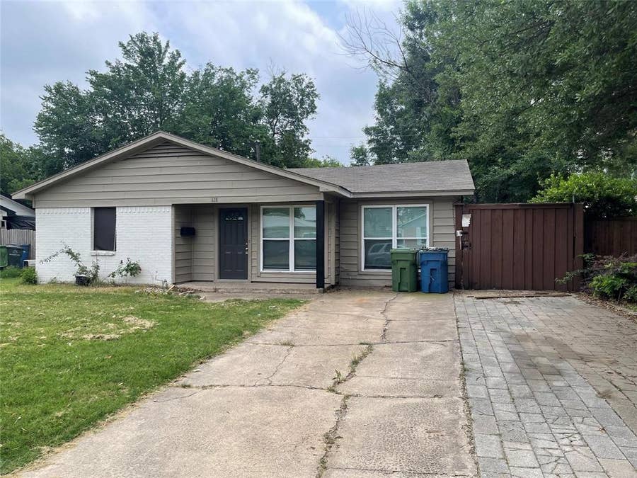 Property photo for 618 Rolling Ridge Drive, Lewisville, TX