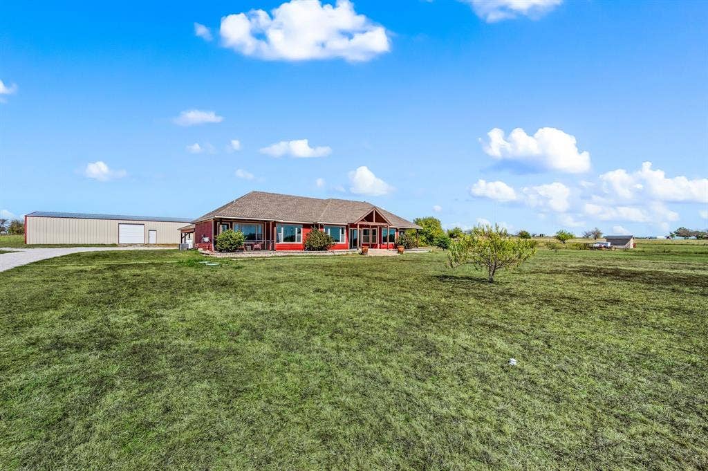 168 Hawk Ridge Road, Decatur, TX 76234