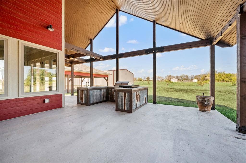 168 Hawk Ridge Road, Decatur, TX 76234