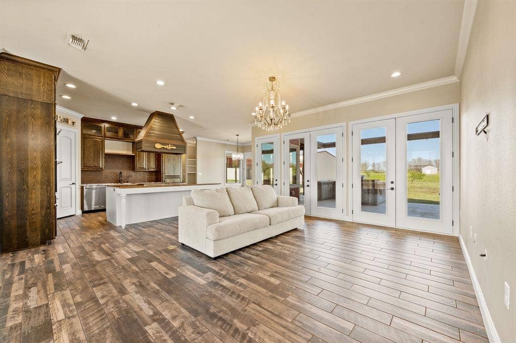 168 Hawk Ridge Road, Decatur, TX 76234