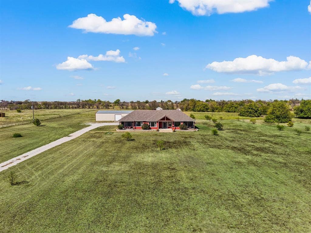 168 Hawk Ridge Road, Decatur, TX 76234
