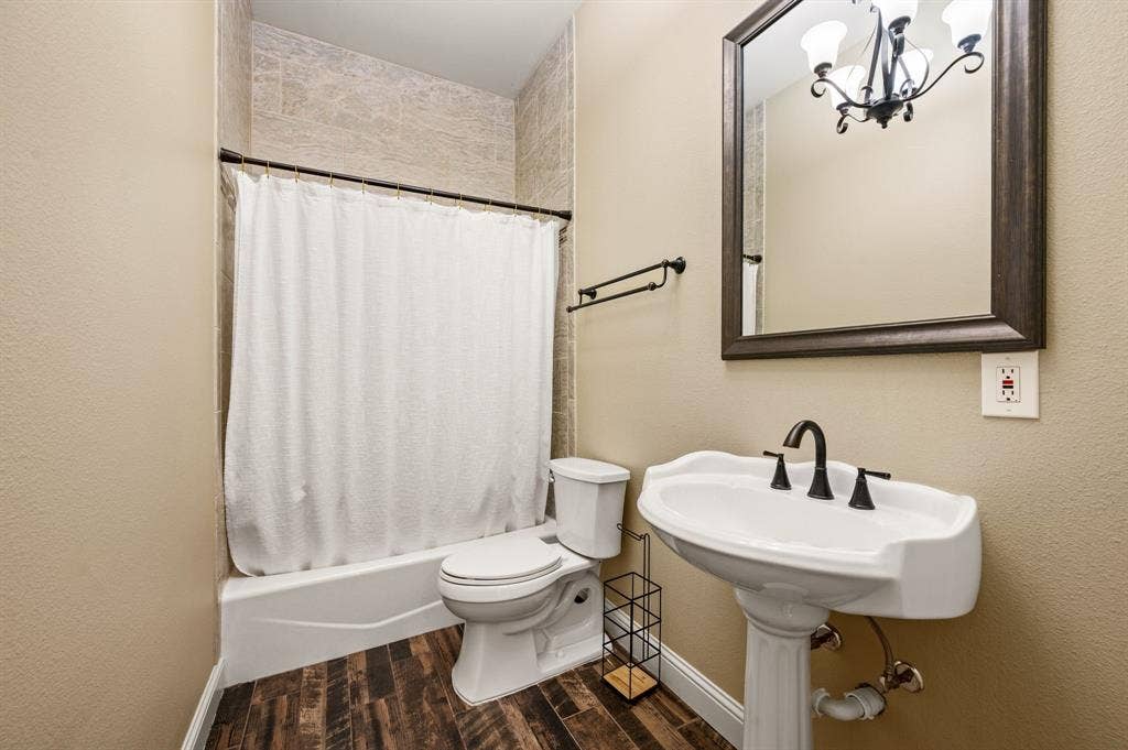 168 Hawk Ridge Road, Decatur, TX 76234