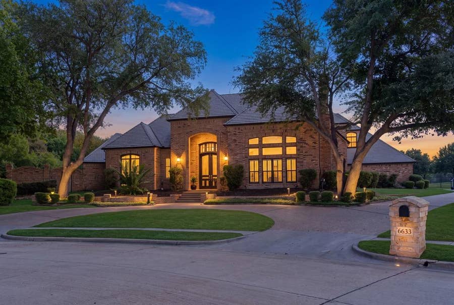 Property photo for 6633 Muirfield Circle, Plano, TX
