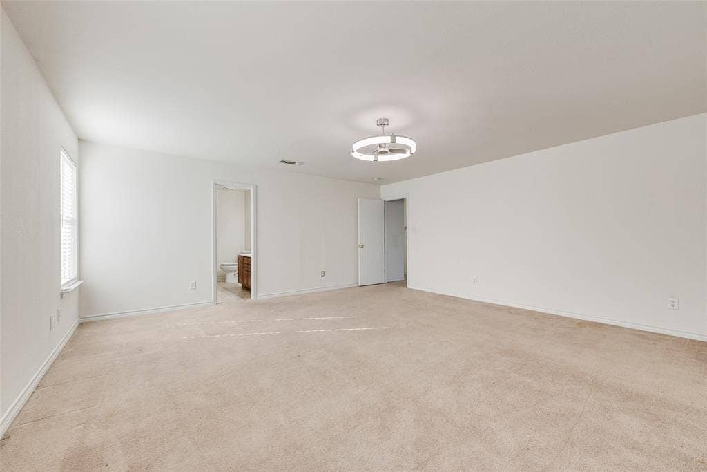 3506 Ridge Elm Drive, Dallas, TX 75227 Split Master Bedroom on 2nd Floor