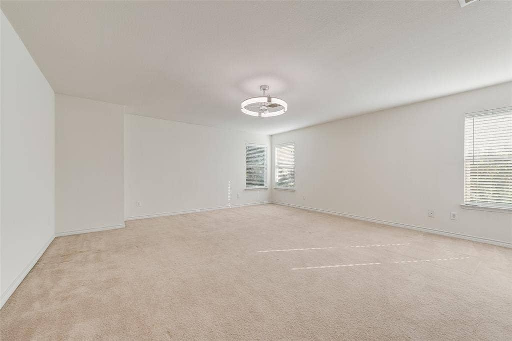 3506 Ridge Elm Drive, Dallas, TX 75227 Split Master Bedroom on 2nd Floor