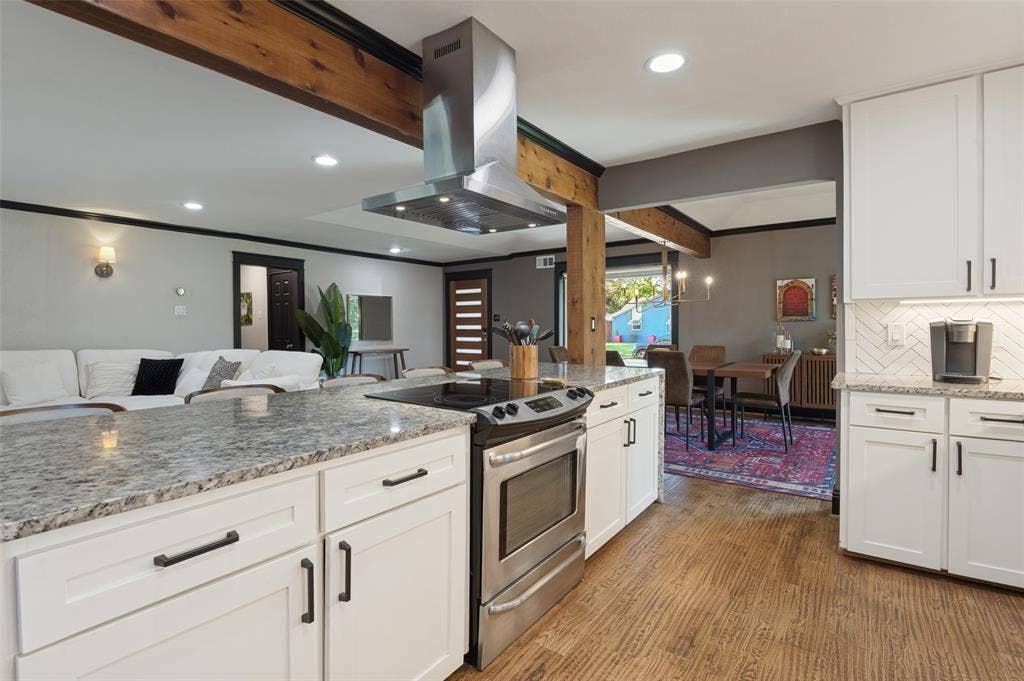 10355 Carry Back Circle, Dallas, TX 75229