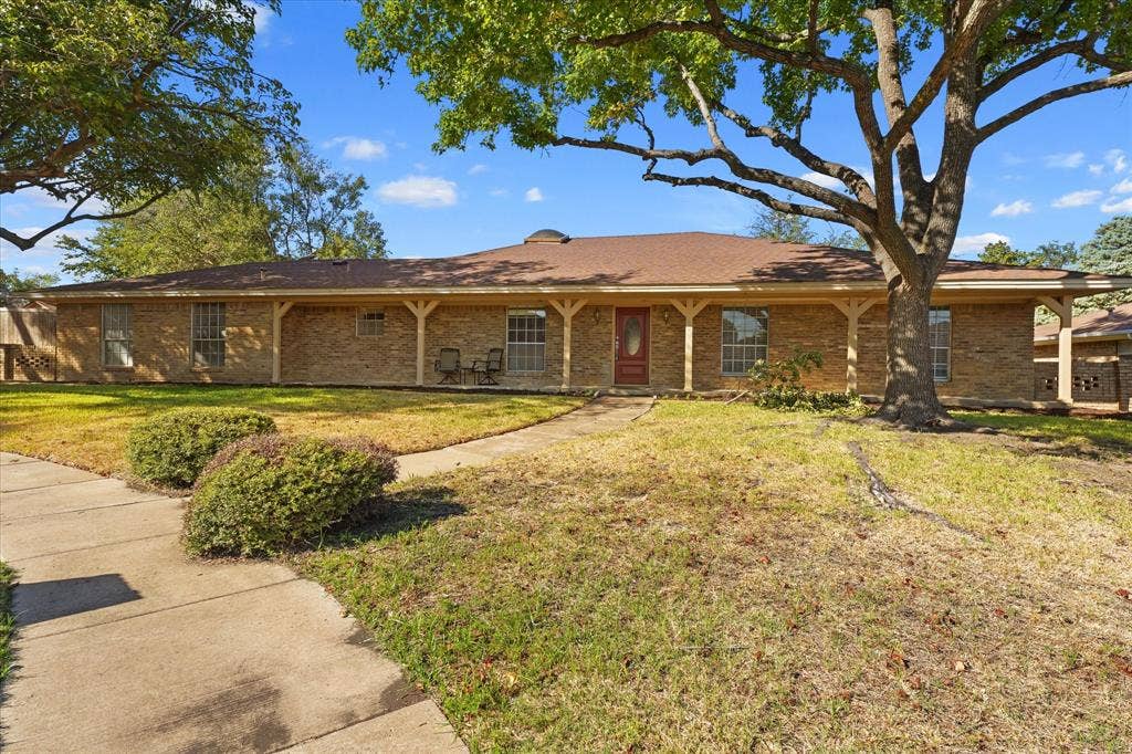 2629 Kimberly Court, Plano, TX 75075 2629 Kimberly Court, Plano, TX 75075