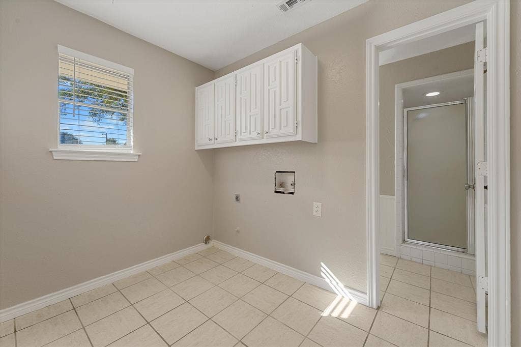 2629 Kimberly Court, Plano, TX 75075 2629 Kimberly Court, Plano, TX 75075