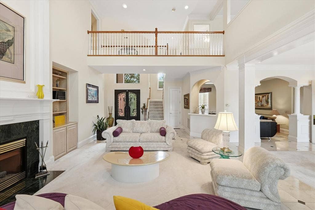 2122 Clearspring Drive N, Irving, TX 75063 2122 Clearspring Drive N, Irving, TX 75063