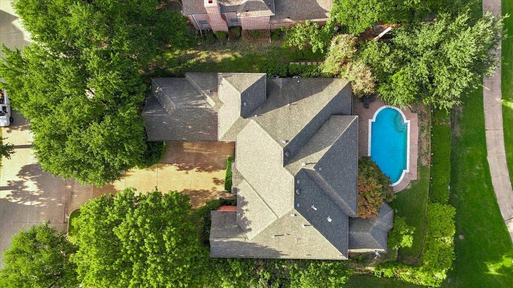 2122 Clearspring Drive N, Irving, TX 75063 2122 Clearspring Drive N, Irving, TX 75063