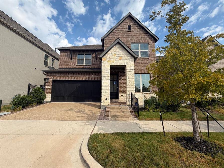Property photo for 3357 Monarch Pass Drive, Arlington, TX