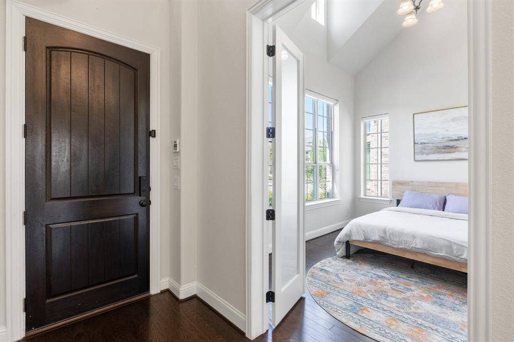 Front Office can also be used as a 5th bedroom