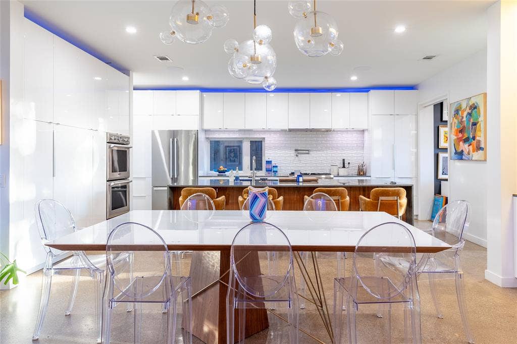 2010 Mcmillan Avenue, Dallas, TX 75206 Center-island kitchen with abundant cabinetry and amenities. A perfect home for entertaining.
