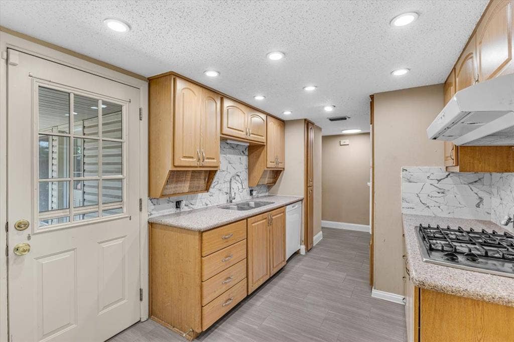 2801 Vancouver Street, Irving, TX 75062