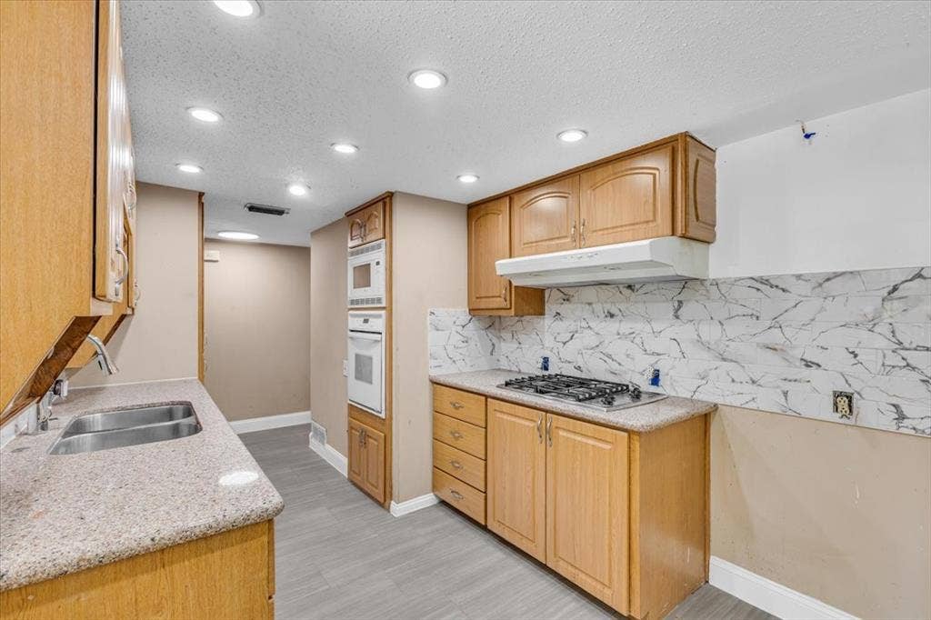 2801 Vancouver Street, Irving, TX 75062