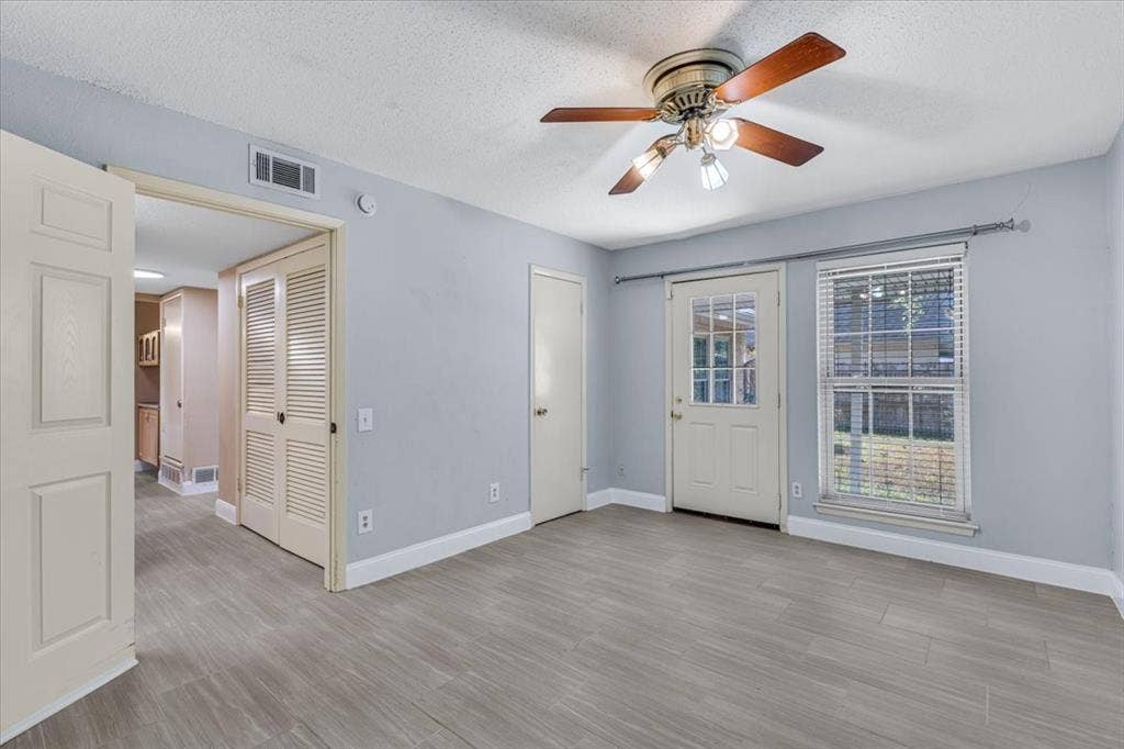 2801 Vancouver Street, Irving, TX 75062