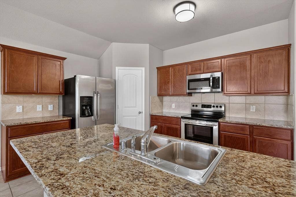 1049 Sewell Drive, Fate, TX 75189 1049 Sewell Drive, Fate, TX 75189