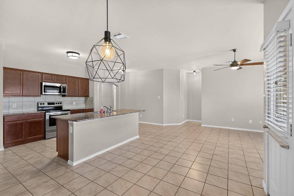 1049 Sewell Drive, Fate, TX 75189 1049 Sewell Drive, Fate, TX 75189
