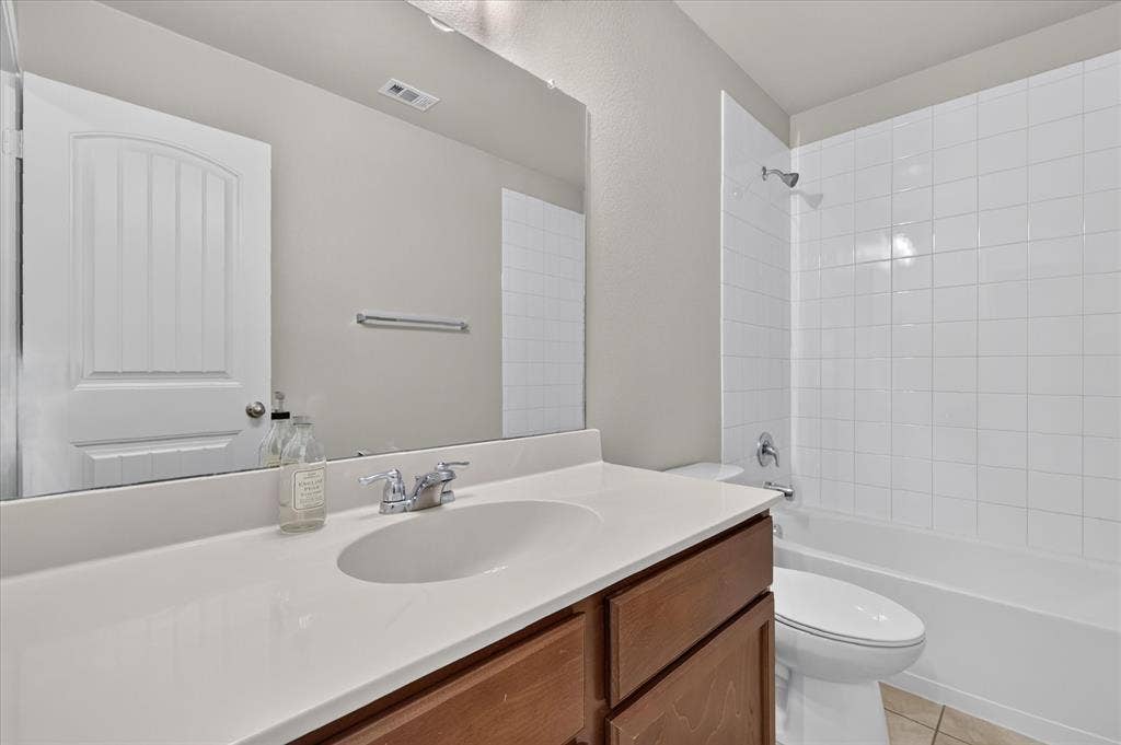 1049 Sewell Drive, Fate, TX 75189 1049 Sewell Drive, Fate, TX 75189