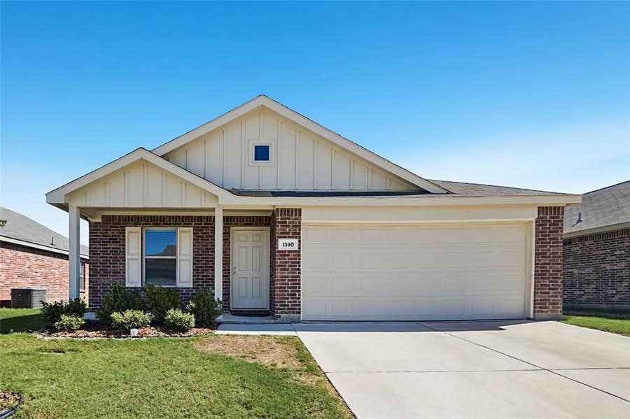 Property photo for 1380 Beach Drive, Pelican Bay, TX