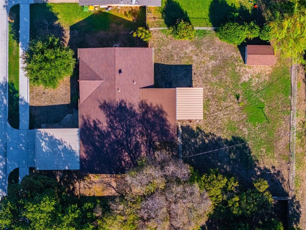 6616 Summertime Lane, Watauga, TX 76148