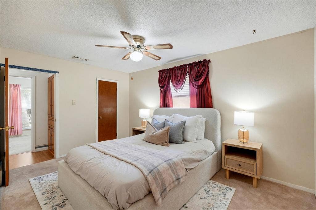 6616 Summertime Lane, Watauga, TX 76148