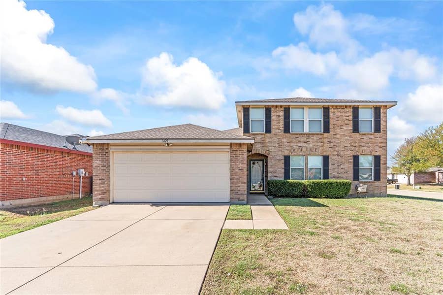 Property photo for 1429 Cherokee Rose Lane, Burleson, TX