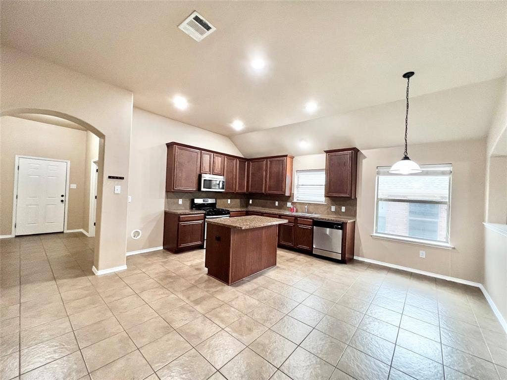 5204 Bear Valley Drive, McKinney, TX 75071 5204 Bear Valley Drive, McKinney, TX 75071