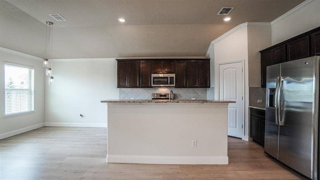 239 Oxford Drive, Fate, TX 75189 239 Oxford Drive, Fate, TX 75189