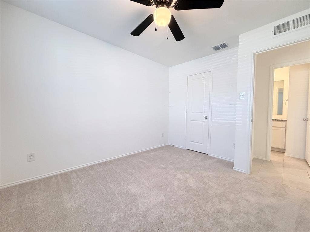1717 Round House Lane, Dallas, TX 75253 1717 Round House Lane, Dallas, TX 75253