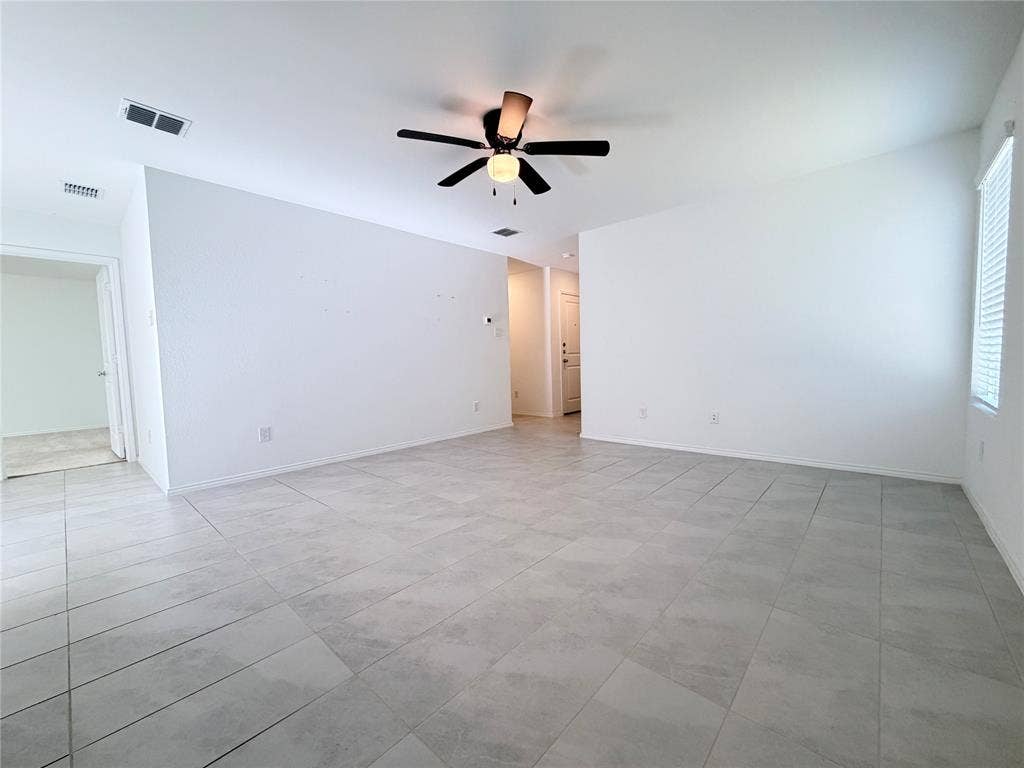 1717 Round House Lane, Dallas, TX 75253 1717 Round House Lane, Dallas, TX 75253