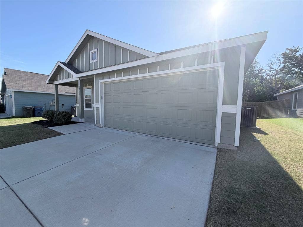 1717 Round House Lane, Dallas, TX 75253 1717 Round House Lane, Dallas, TX 75253