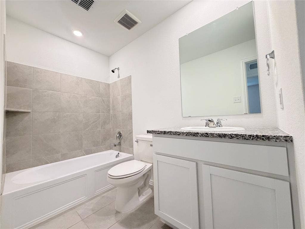 1717 Round House Lane, Dallas, TX 75253 1717 Round House Lane, Dallas, TX 75253